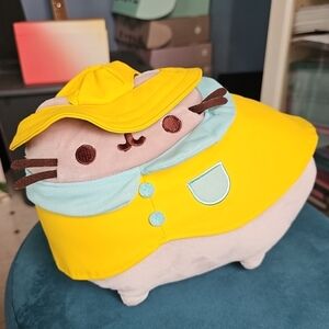 Gund Pusheen Cat Yellow Raincoat Plush *Retired* Pusheen Shop Exclusive